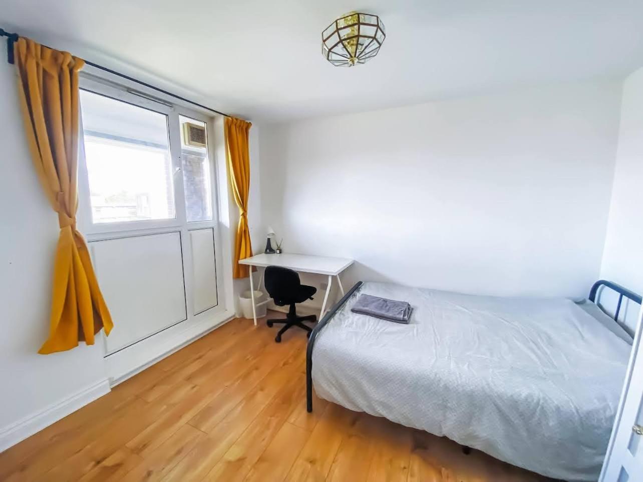 Spacious Room With City Skyline Views Close To London Eye Extérieur photo